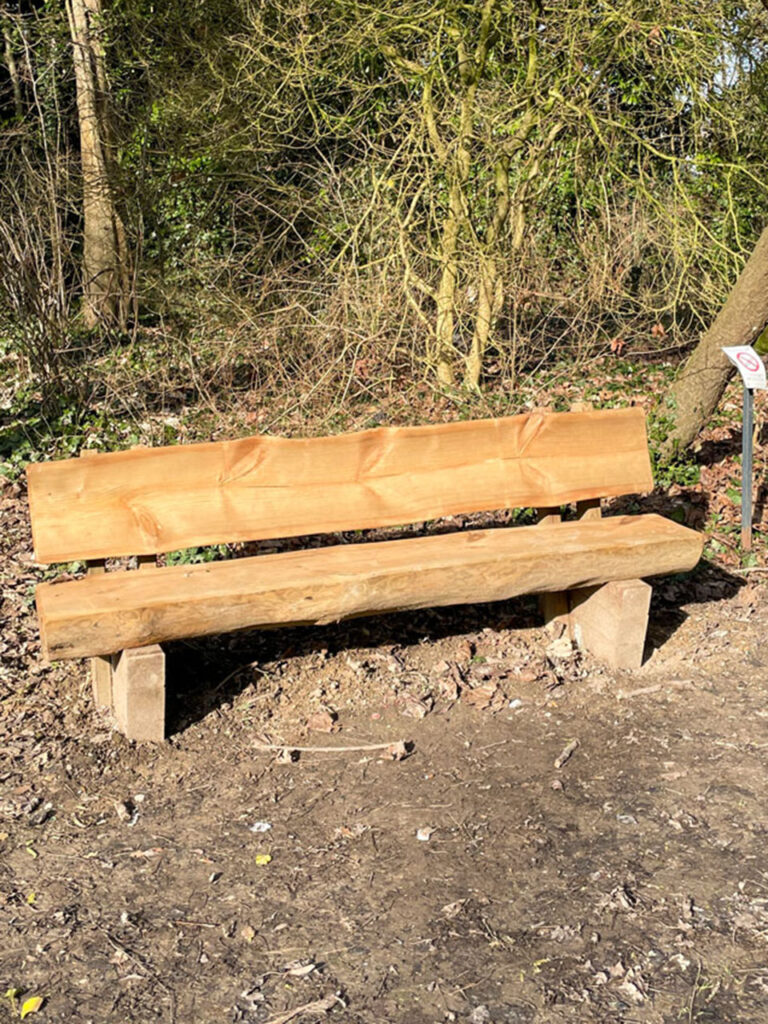 Banc au bois Joli Mai