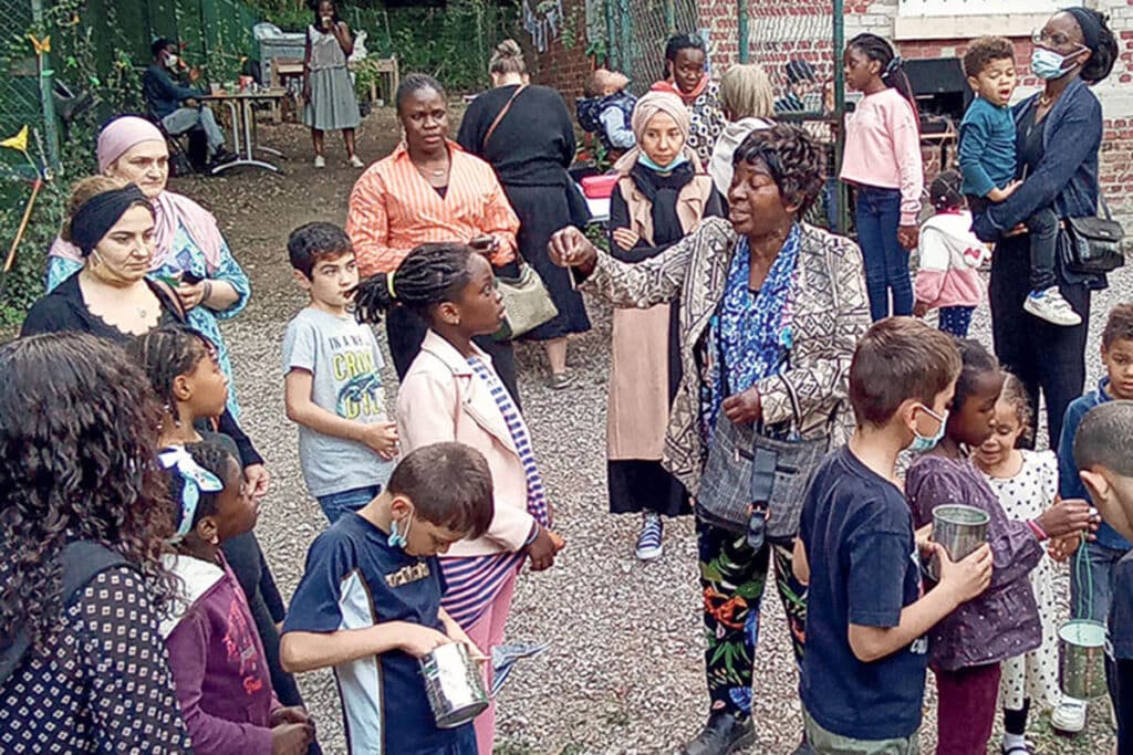Animation de jeunes enfants par l’association "L’Un et l’Autre", dans le but de créer des rencontres et des échanges culturels. Photo L'un et l'Autre.